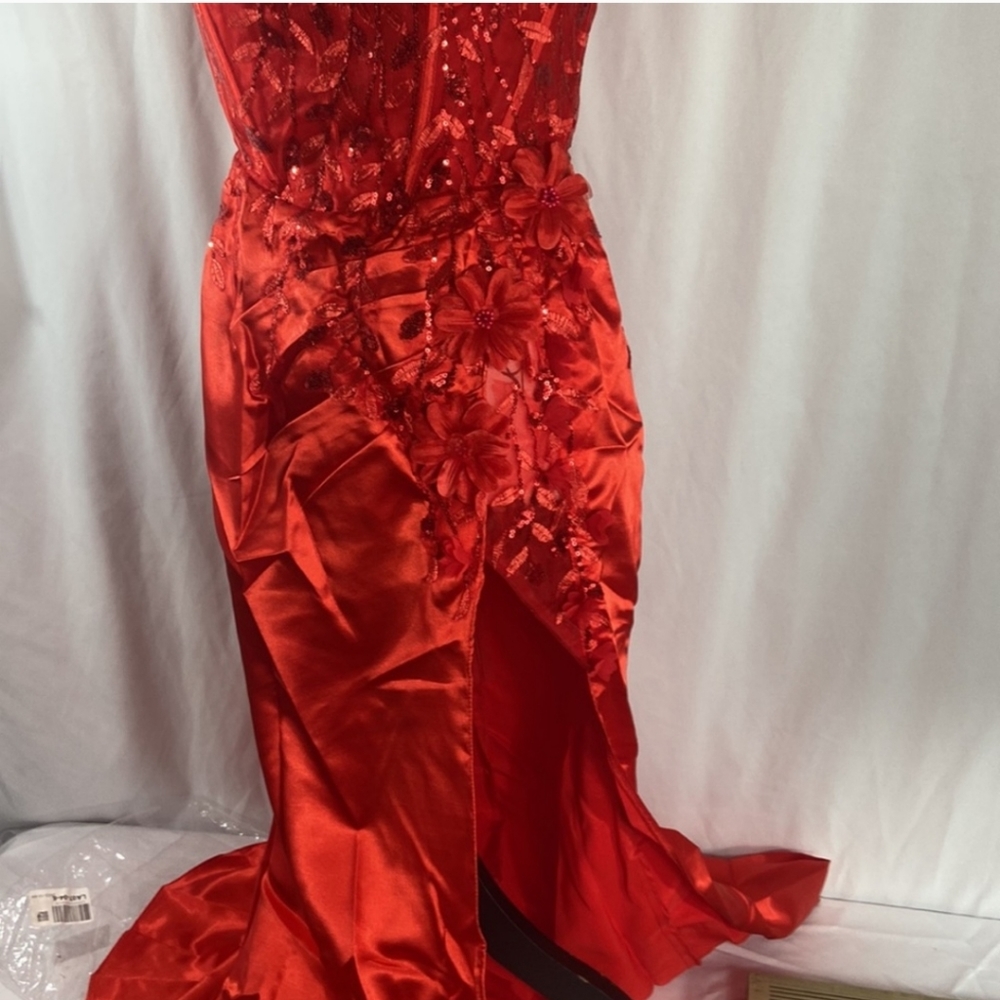 Off The Shoulder Lace Adorned Bodice Evening Dress - Picture 4 of 9
